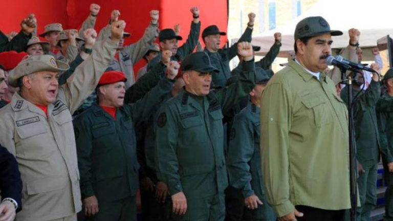 Extrema pobreza atinge quase 80% da população da Venezuela