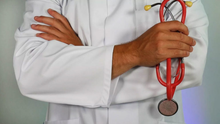 Em apenas três meses programa Mais Médicos tem todas vagas preenchidas por brasileiros