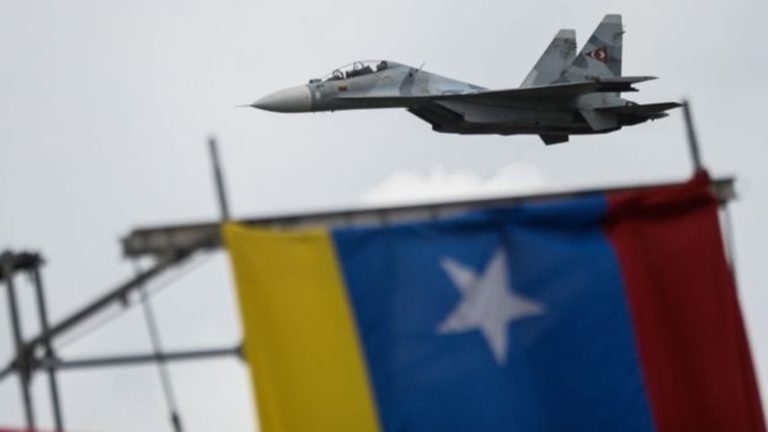 Trump afirma que Rússia retirou a maioria de seu efetivo da Venezuela