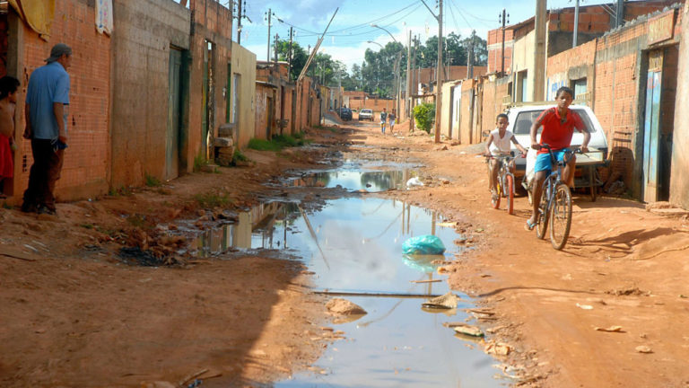 Guedes prevê universalização do saneamento básico no Brasil em até 7 anos