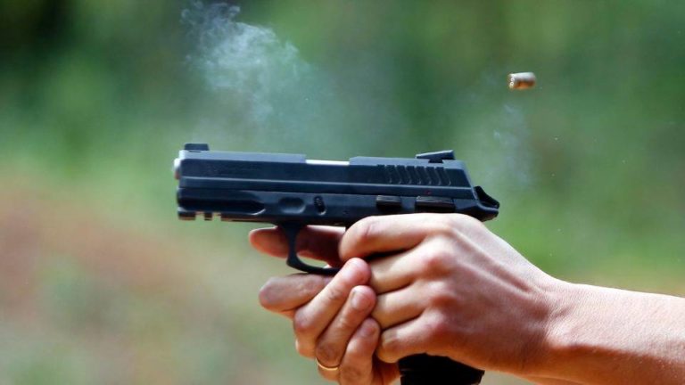 Tribunal decide que atirar contra policiais não necessariamente é tentativa de homicídio