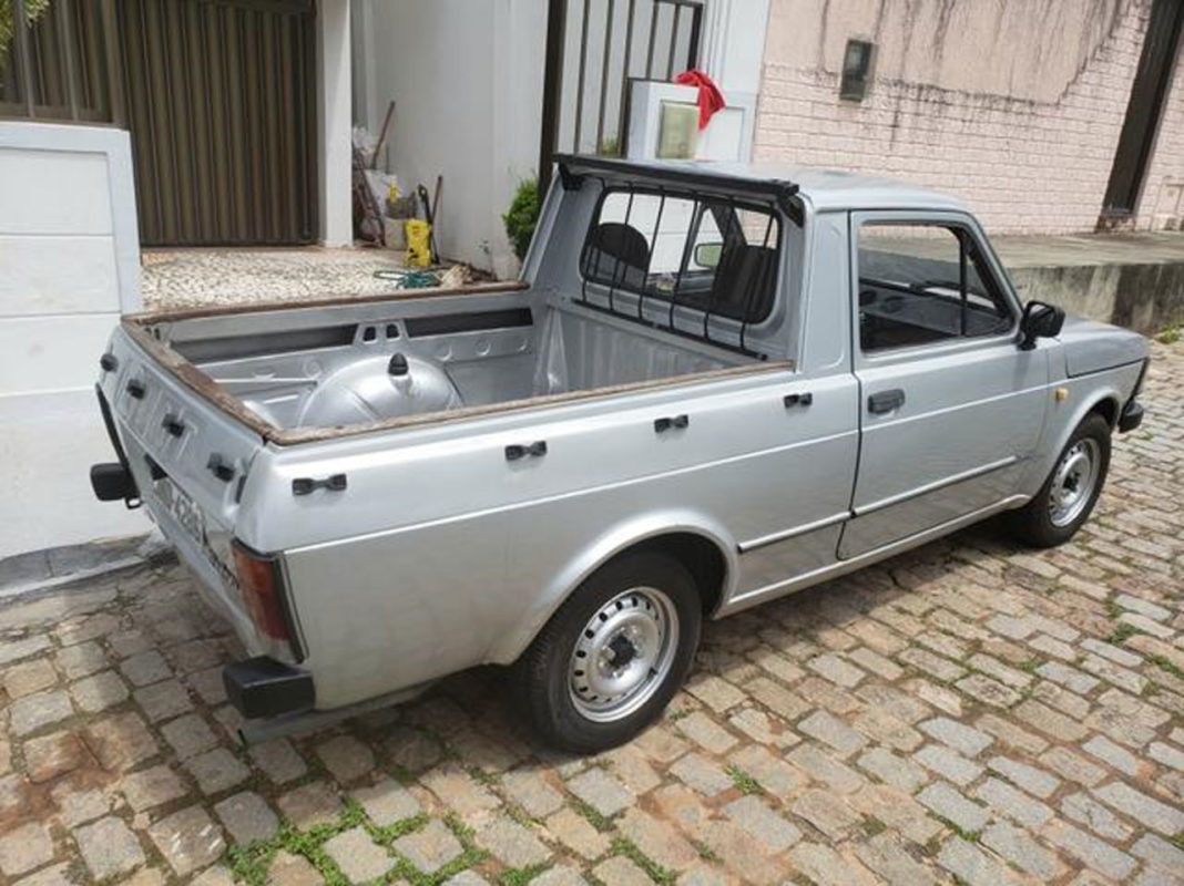 Fiat-147-08-1068x800.jpg