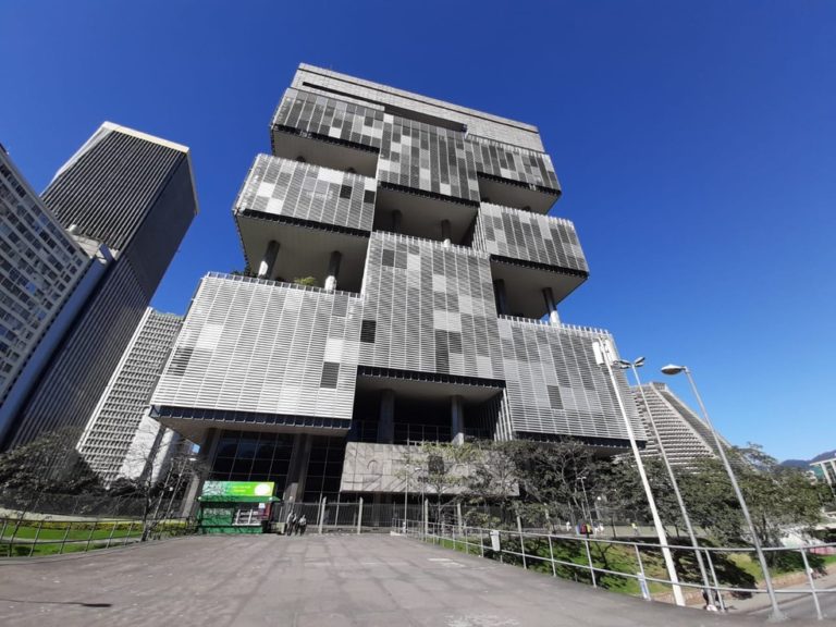 Petrobras tem prejuízo de R$ 48,5 bilhões no primeiro trimestre