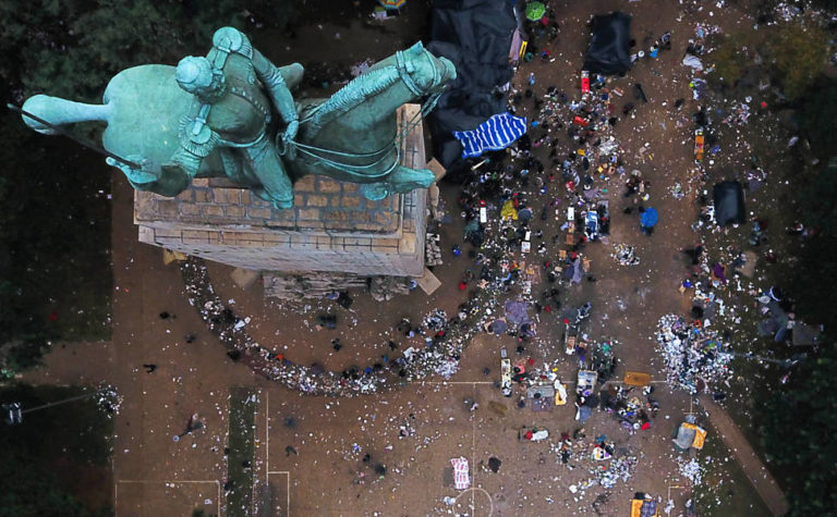 Antifas e cracolândias