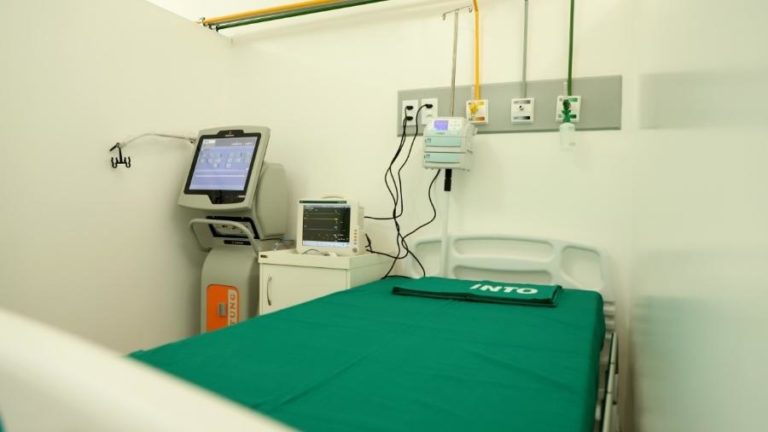 Hospitais privados perdem R$ 18 bi na pandemia e podem demitir 350 mil