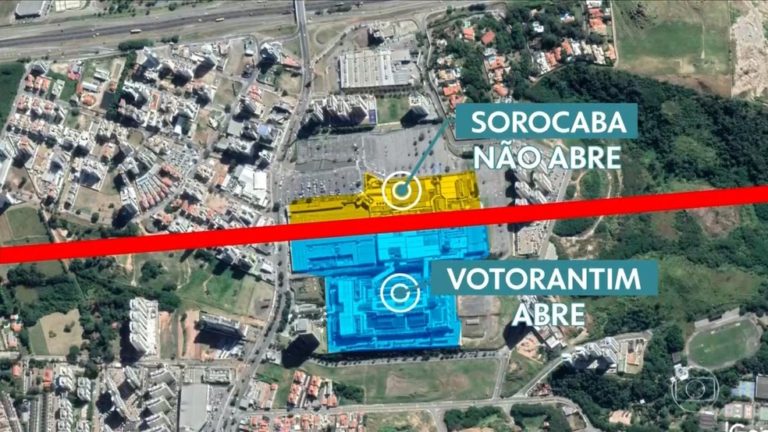 Shopping entre duas cidades fica ‘dividido’ entre lojas que podem abrir e outras que precisam ficar fechadas