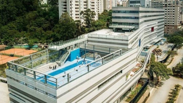 Escola de 666: mensalidade de 12 mil, status e sem aulas on-line na quarentena
