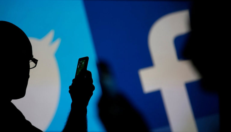 Twitter e Facebook censuram jornal NY Post para proteger Biden