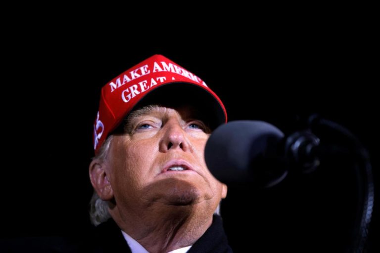 “Eleição está longe de terminar”, afirma Trump em nota oficial