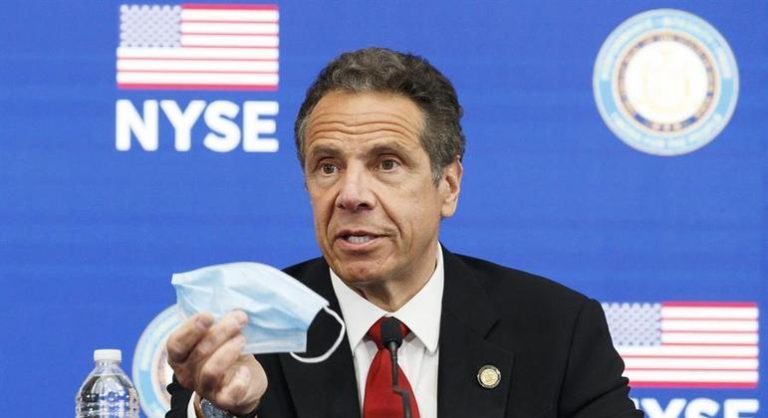 Andrew Cuomo propõe relaxar o fechamento de Nova York: "Não teremos mais nada para abrir"