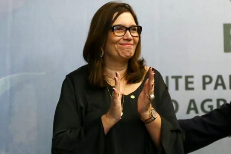 Aliada de Bolsonaro, Bia Kicis vai comandar CCJ da Câmara dos Deputados
