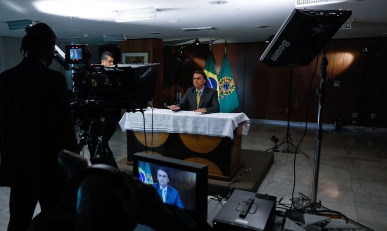 Brasil será autossuficiente na produção de vacinas, segundo Bolsonaro