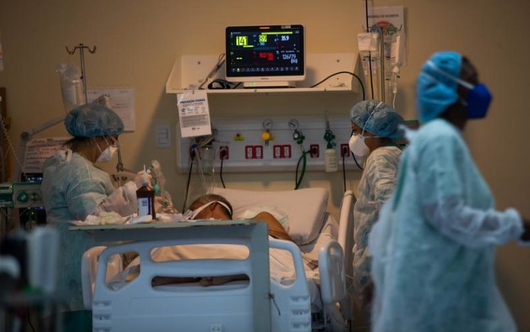 Pandemia causa queda de quase 30 milhões de cirurgias e exames em 2020