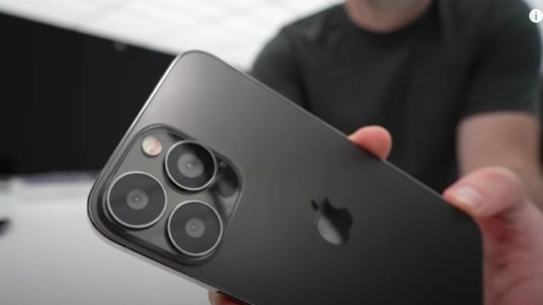 iPhone é vendido a 1 milhão de pesos na Argentina