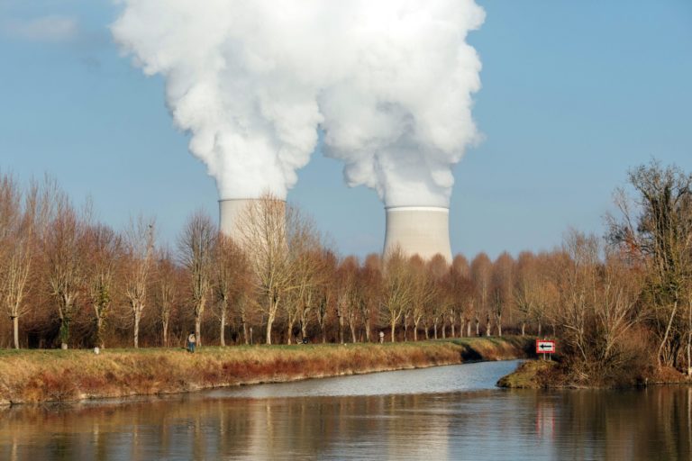 Europa passa a considerar gás e fissão nuclear como ‘energias verdes’ com alta dos combustíveis