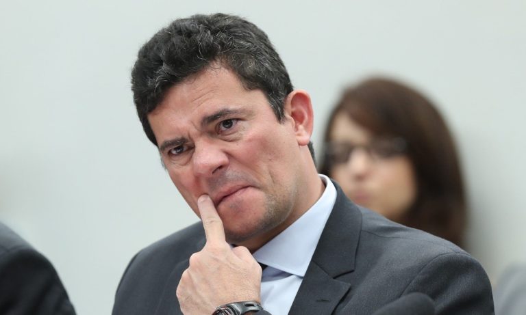 Moro pede a Guedes para gravar vídeo de apoio, mas ministro nega