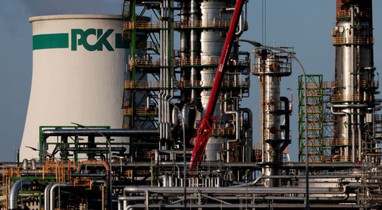 Alemanha assume controle de refinaria russa em meio à crise energética