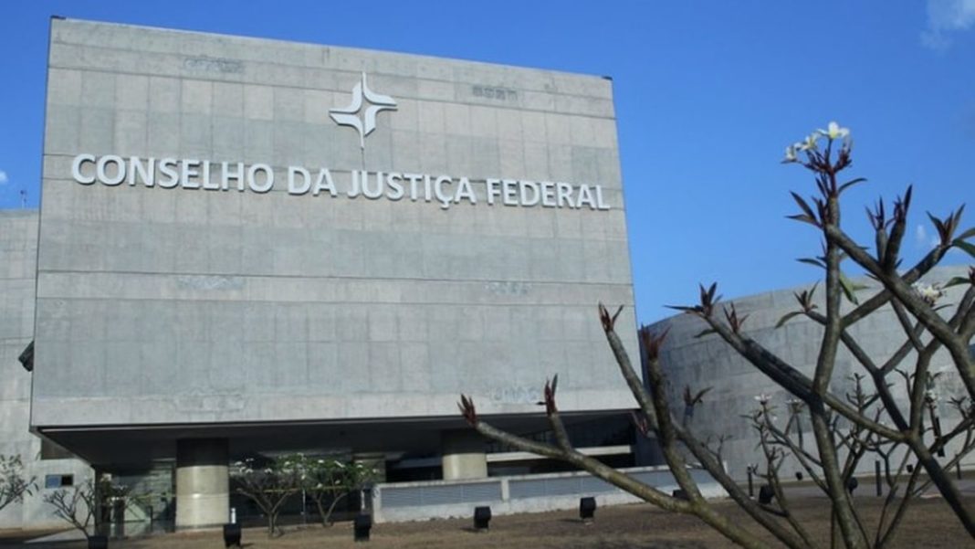 Juízes federais ganham penduricalho por tempo de serviço e podem