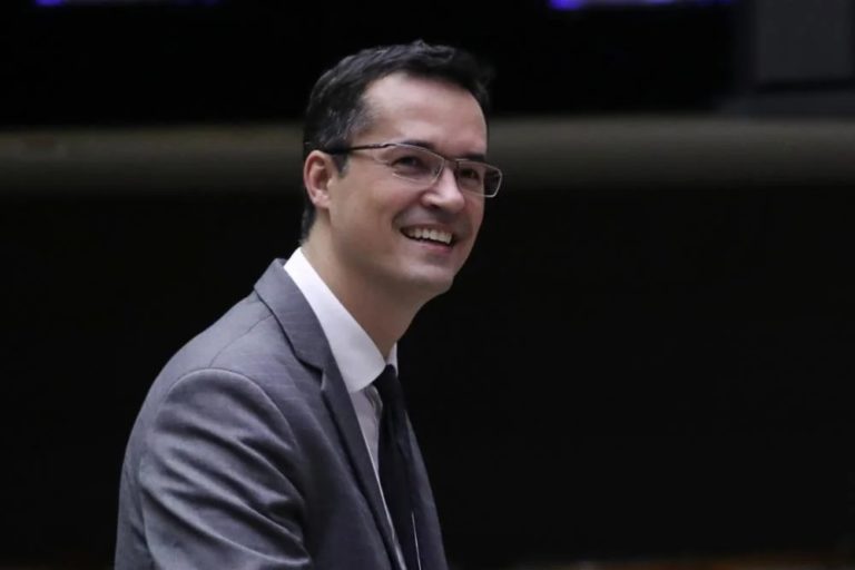 Por unanimidade, TSE cassa mandato de Deltan Dallagnol