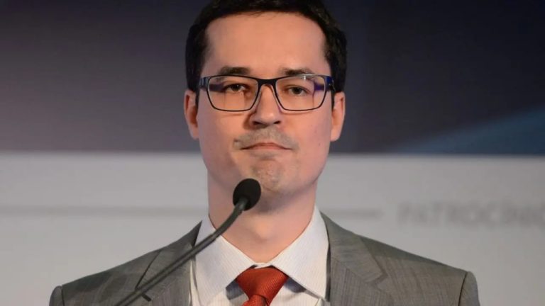 Direção da Câmara confirma cassação de Deltan Dallagnol