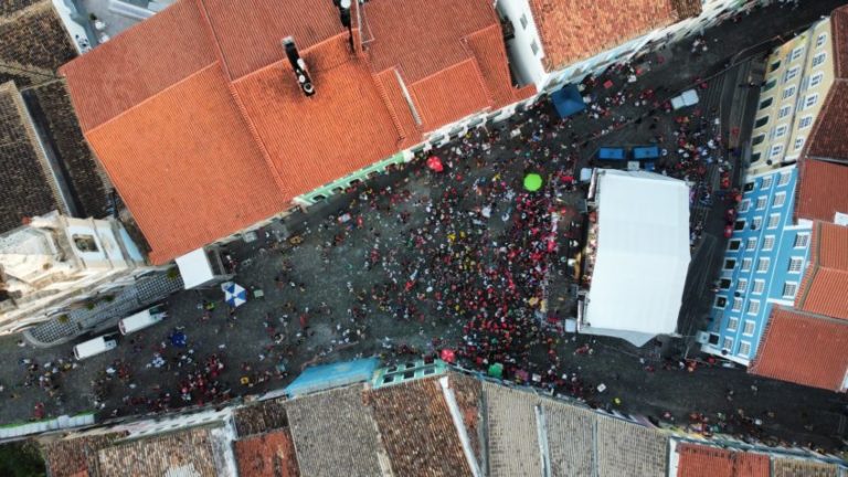 Ato “pró-democracia” da esquerda em Salvador teve 1.042 pessoas